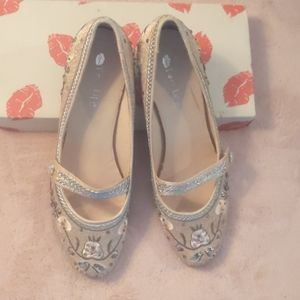 Two Lips Gold Embroidered Kitten Heels Size 9